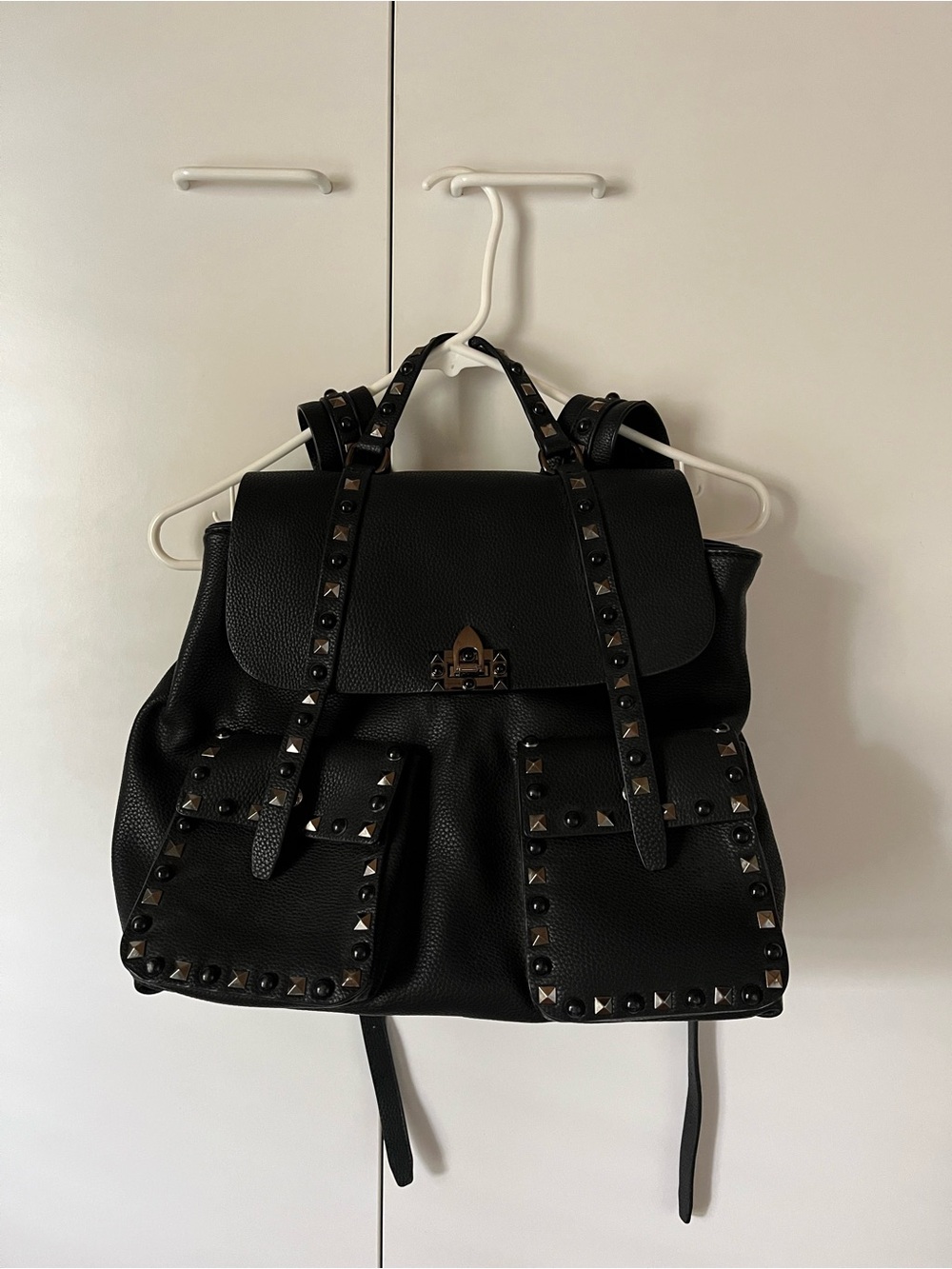 Inzi Faux Leather Studded Backpack 🖤